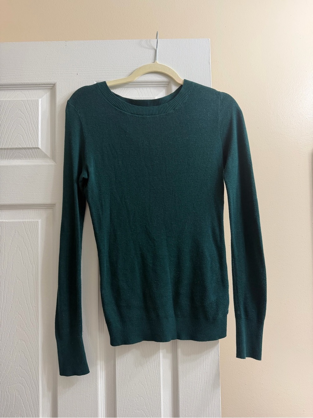 Classic Crewneck Women's Sweater in Deep Green
